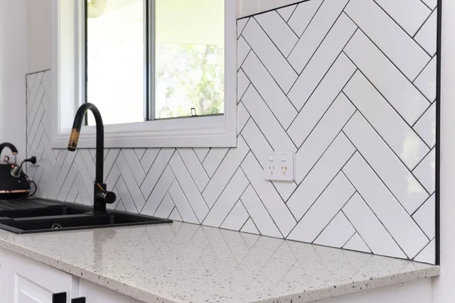 Splashbacks & Tiles